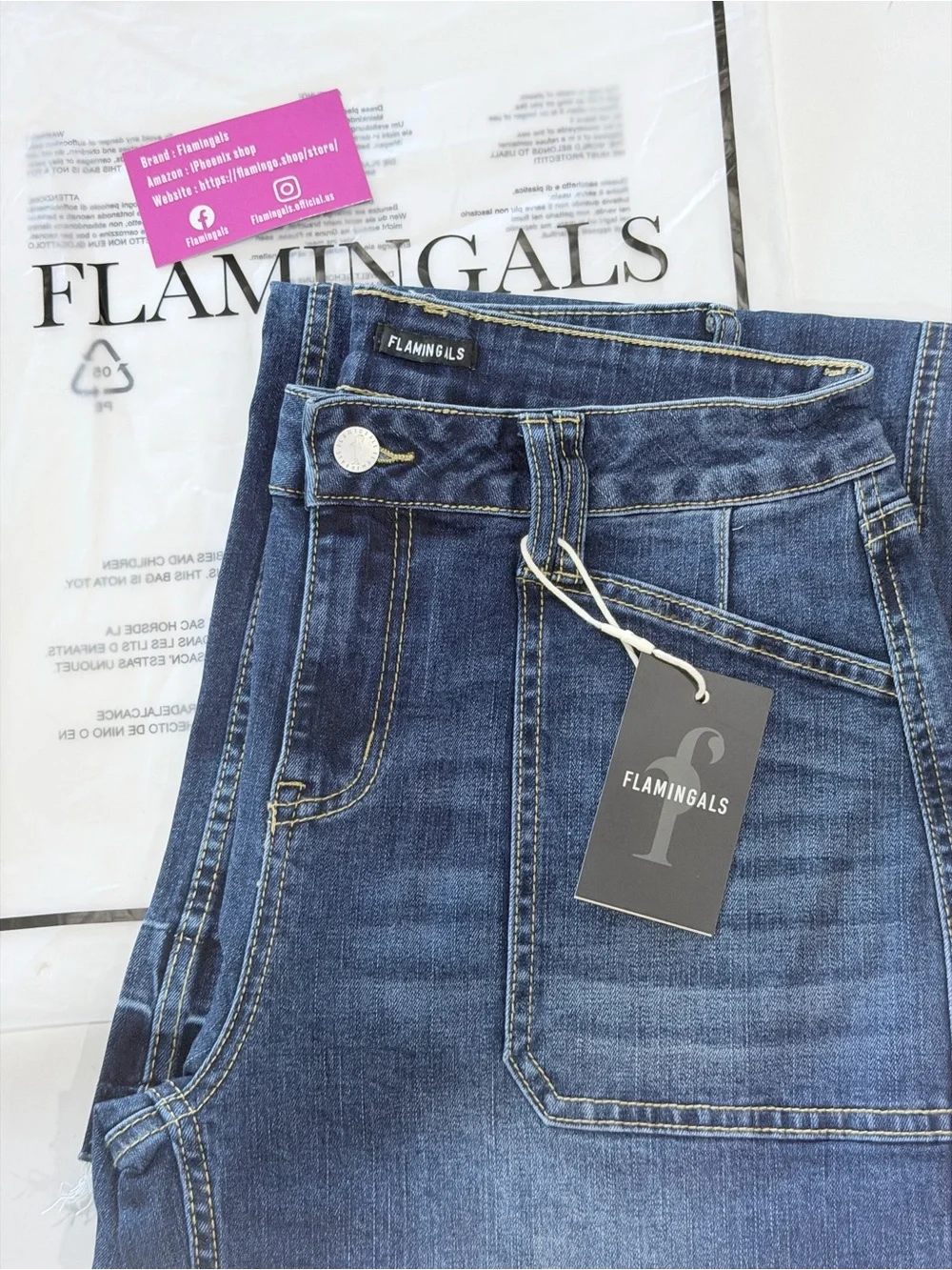 Women's wide straight leg midrise baggy pocket denim jeans. Size medium. - Picture 1 of 9